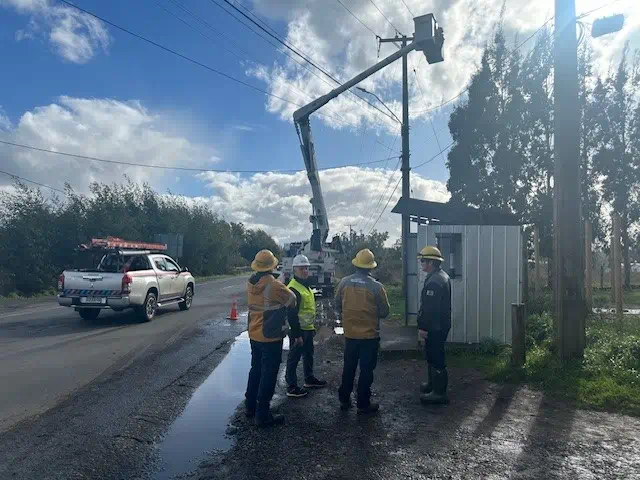 Frontel logra restablecer el servicio del 75% de sus clientes en la Araucanía